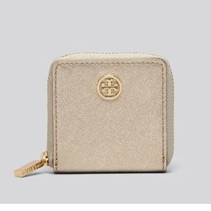 NWOT Tory Burch Robinson Gold Coin Case Zip Wallet